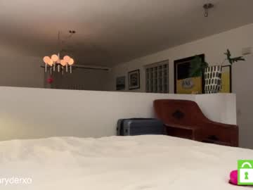 cam girl bellaryderr image #3599227