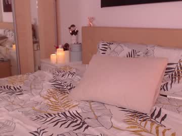 cam girl karlaowliam image #190330