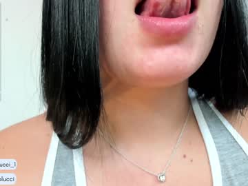 cam girl pavlovacoluccii_ image #1938420