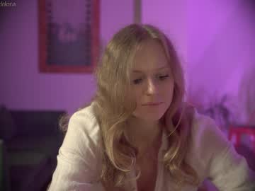 cam girl chillwithkira image #1078939
