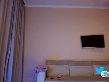 cam girl hollyextra image #3016909