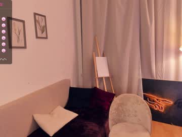 cam girl demure_bb image #3942236