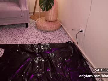 cam girl blondiekayy image #2321364
