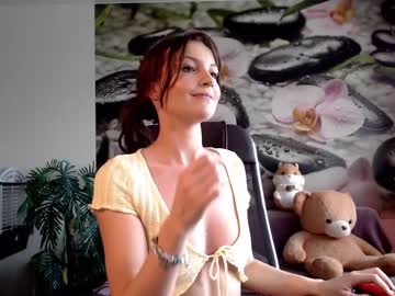 cam girl jennycutey image #1756391