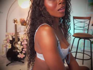 cam girl tayraparadise image #1904938