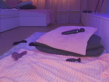 cam girl aveksmr image #2409919