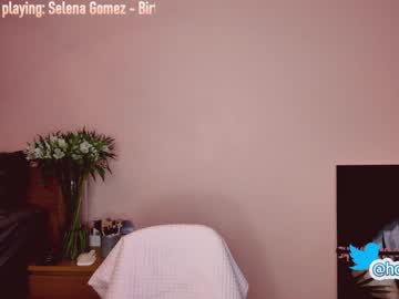 cam girl hollyextra image #2045011