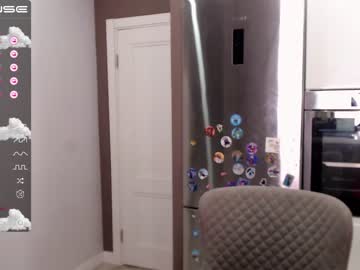 cam girl small_blondee image #2507419