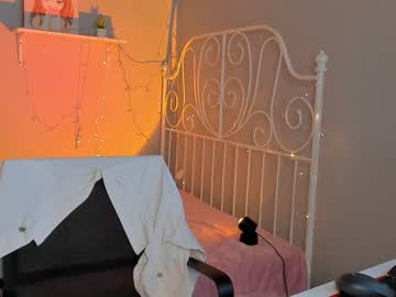 cam girl linellali image #2497585