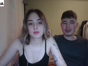 cam couple bananass_friends image #3981343