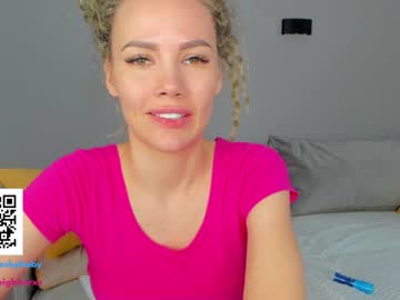 cam girl dontbeshybaby image #3700996