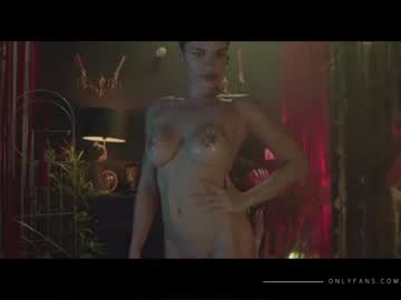 cam girl lucieoude_ image #2667088