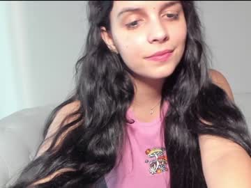 cam girl lilbeccaxo image #2033471