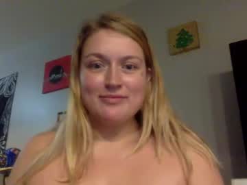 cam girl chunkyblonde00 image #630120
