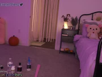 cam girl evelynpiers image #2831485
