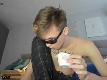 cam man horny_jerk_roy_prick2001 image #1119196