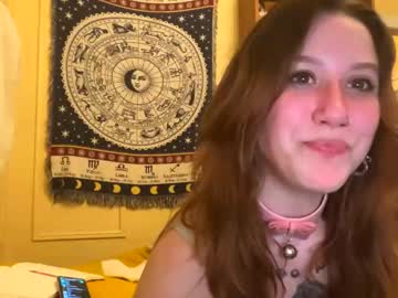 cam girl lucylabellum image #3999848