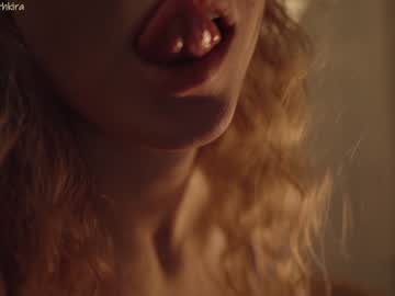 cam girl chillwithkira image #1049929