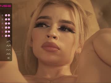 cam girl crystalreves image #476031