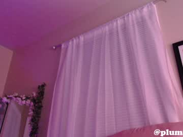 cam girl plumarso image #4408