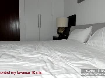 cam girl carolinaherera image #1650207