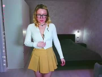 lessiwhite cam