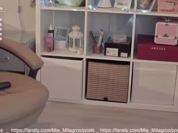cam girl mia_milagros image #2372775