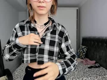 cam girl cherrypie_01 image #2432682