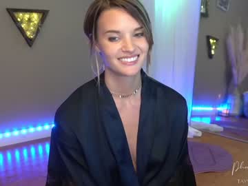 cam girl phoenix_taylor image #2251662