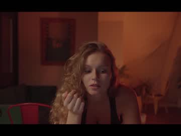 cam girl chillwithkira image #1359306