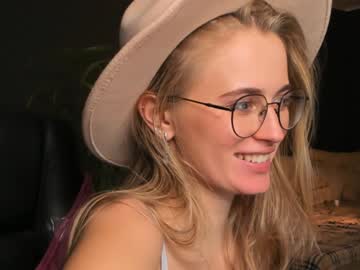 cam girl linellali image #2778994