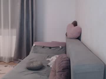 cam girl yourbubble image #2120632