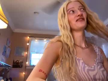 cam girl ssoftstarr18 image #3998079