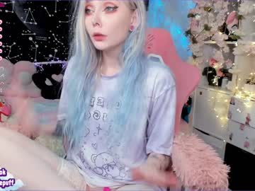 cam girl littleflufflepuff image #3570477