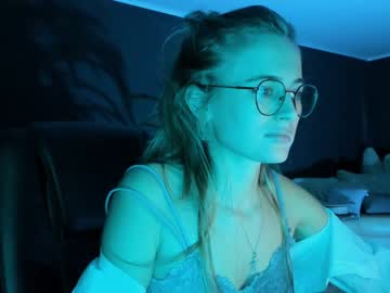 cam girl linellali image #2877219