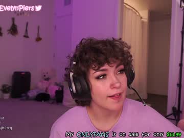 cam girl evelynpiers image #2488427