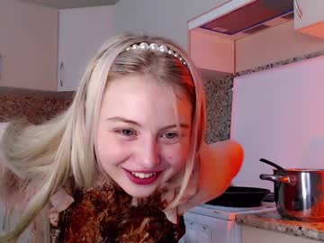 cam girl shy_blondiee image #3661977