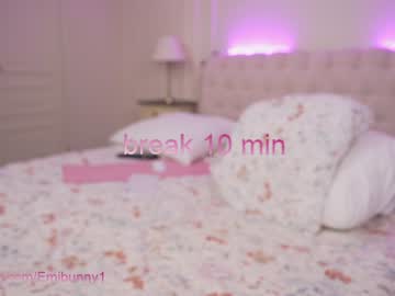 cam girl emilia98xxx image #2577335
