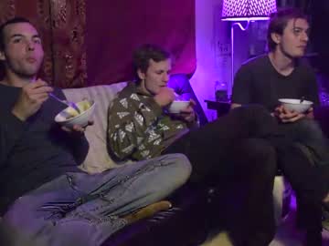 cam man hollandhousestudios image #1044490