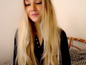 cam girl pervyblonde image #1750632