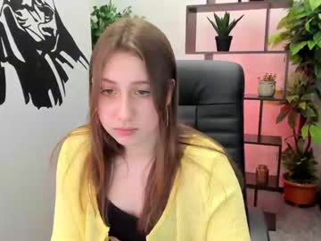 kira_wave_ cam