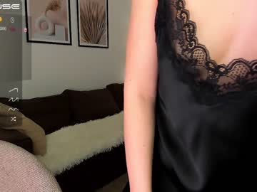 cam girl intrigueeme image #1774240