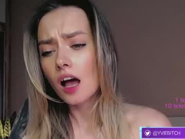 cam girl _yvie_ image #3579995