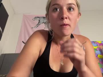 cam girl charlybabyy image #3917037