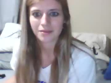 cam girl zaraluannmiki image #1807371