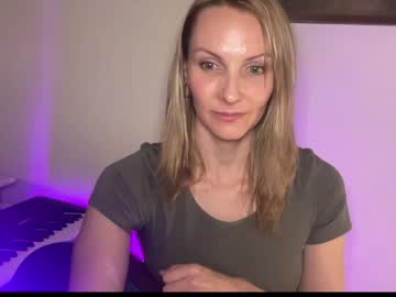 cam girl kaileeshy image #916001