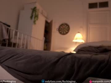 cam girl fuckingtoy_ image #1335913