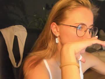 cam girl linellali image #2994132