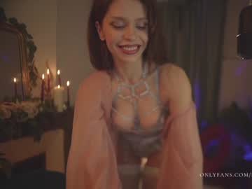 cam girl lucieoude_ image #3176257