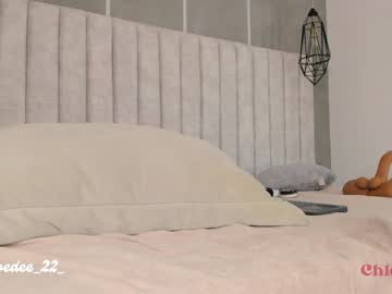 chloe_dee_ cam